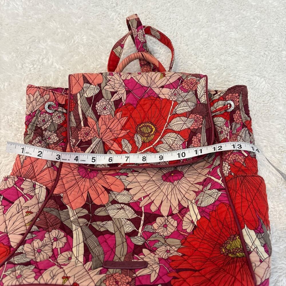 Vera Bradley Drawstring Magnetic Flap Backpack Bohemian Blooms Red Floral Travel - Picture 4 of 8